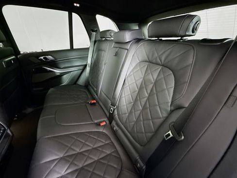 New 2026 BMW X5 xDrive40i w/ M Sport Package image 25