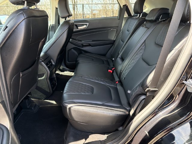 Used 2024 Ford Edge Titanium AWD/4WD image 14