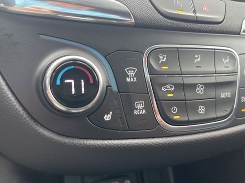 Certified 2022 Chevrolet Equinox LT image 26