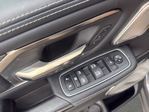 Used 2020 RAM 1500 Limited AWD/4WD image 12
