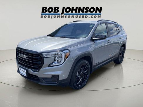Used 2023 GMC Terrain SLE w/ Driver Convenience Package AWD/4WD image 7
