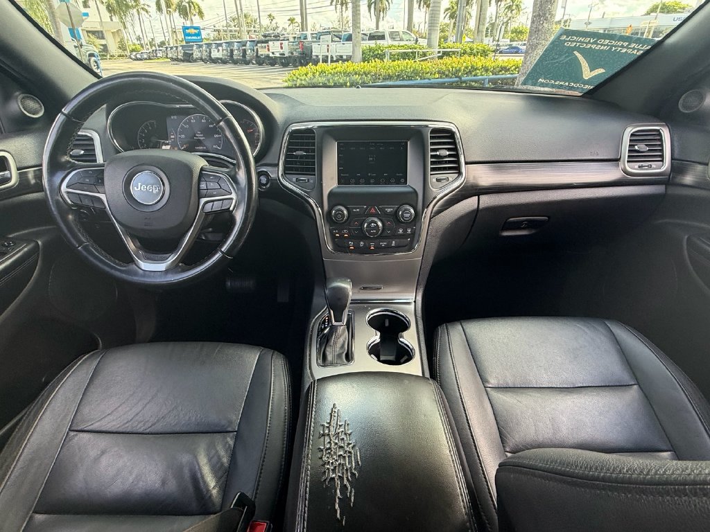 Used 2019 Jeep Grand Cherokee Laredo RWD image 13