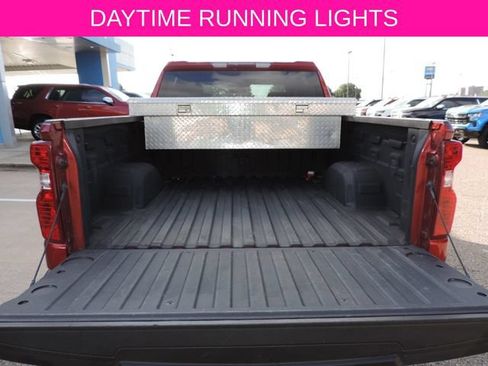 Used 2021 Chevrolet Silverado 1500 LT w/ Bed Protection Package RWD image 13