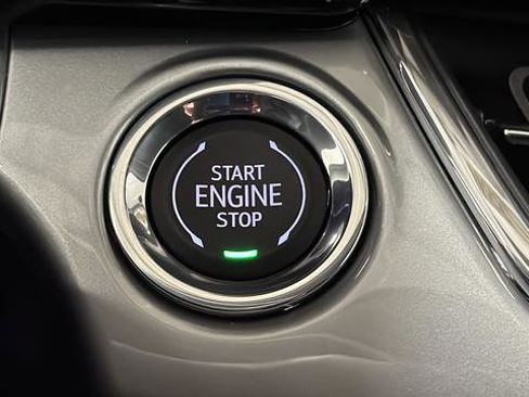 New 2026 Chevrolet Trax LT w/ Driver Confidence Package FWD image 31