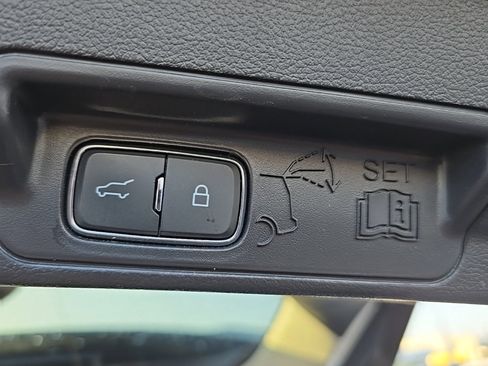 Used 2025 Ford Explorer Active w/ Active Comfort Package image 69