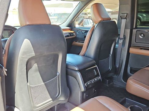 Used 2023 Lincoln Aviator Reserve w/ Elements Package Plus RWD image 16