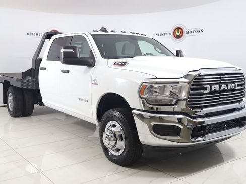 Used 2024 RAM 3500 SLT w/ Quick Order Package 2YG SLT AWD/4WD image 17