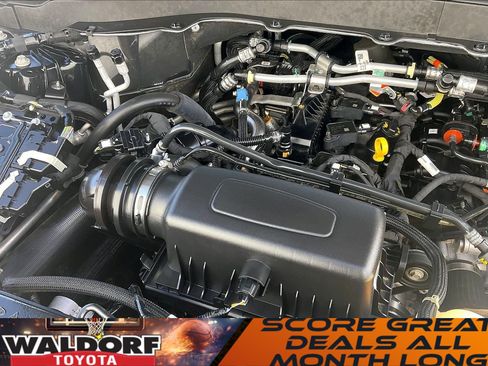 Used 2024 Ford Explorer XLT w/ Equipment Group 202A image 36