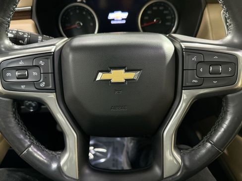 Used 2021 Chevrolet Tahoe Premier w/ Premium Package image 19