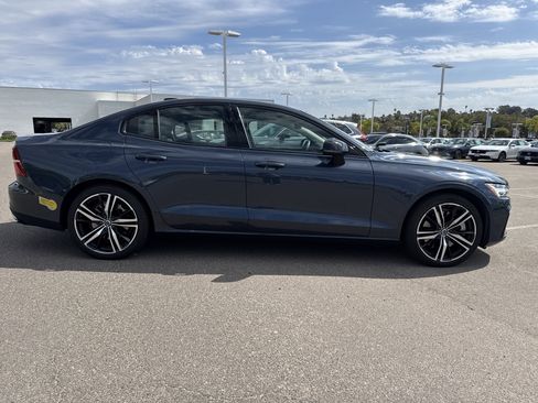 Used 2022 Volvo S60 T8 R-Design Expression w/ Premium Package image 6