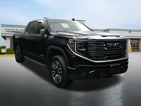 Used 2022 GMC Sierra 1500 AT4 w/ AT4 Premium Package AWD/4WD image 7