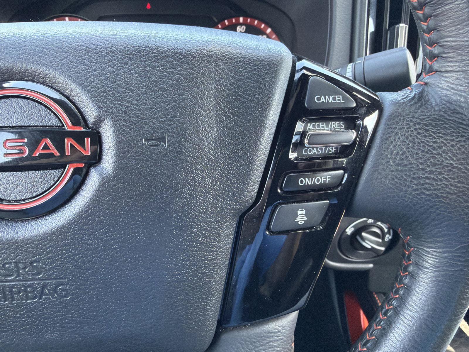 Used 2025 Nissan Frontier PRO-4X AWD/4WD image 13