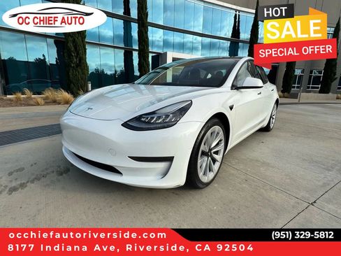 Used 2023 Tesla Model 3 Standard Range RWD image 1