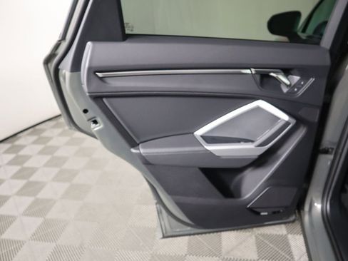 New 2025 Audi Q3 2.0T Premium image 27