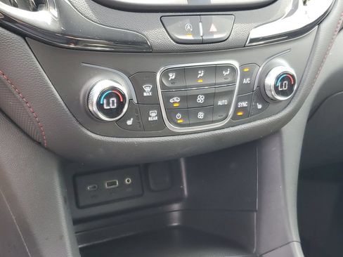 Used 2023 Chevrolet Equinox RS w/ LPO, Floor Liner Package AWD/4WD image 18