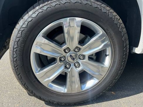 Used 2020 Ford F150 Platinum w/ Equipment Group 701A Luxury AWD/4WD image 8