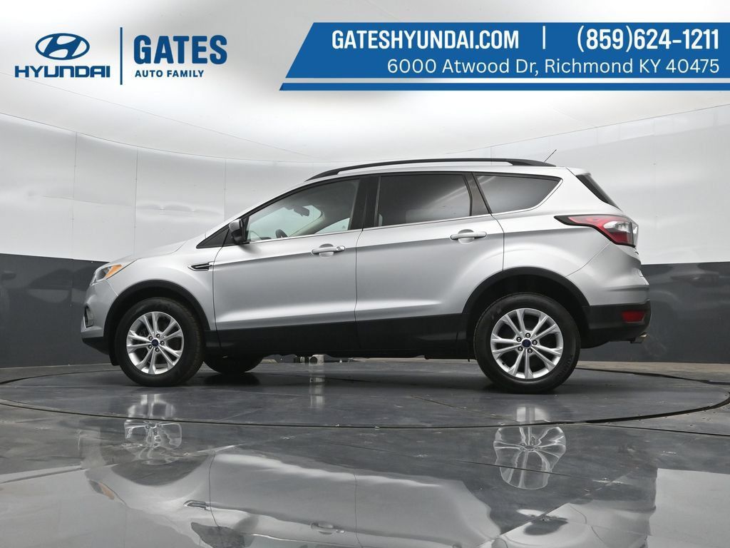 Used 2018 Ford Escape SE AWD/4WD image 40