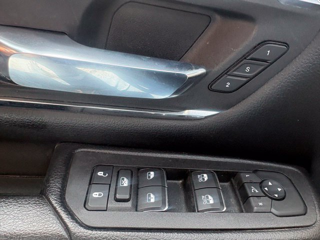 Used 2025 RAM 1500 Laramie AWD/4WD image 15