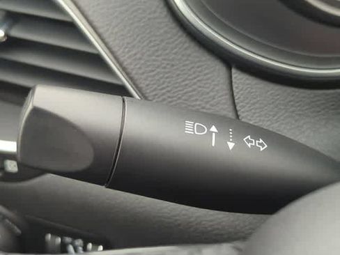 Used 2019 Jeep Cherokee Trailhawk w/ Cold Weather Group AWD/4WD image 26