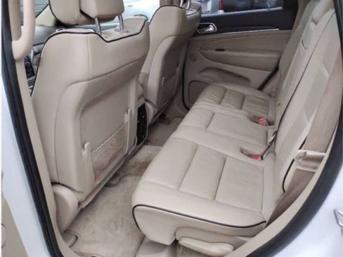 Used 2018 Jeep Grand Cherokee Overland AWD/4WD image 27