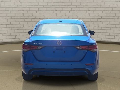Used 2025 Nissan Sentra SV FWD image 6