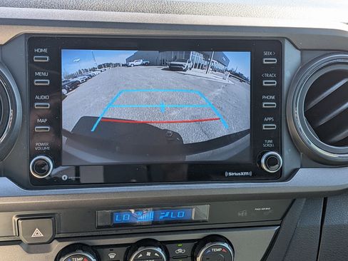 Used 2022 Toyota Tacoma TRD Sport w/ Technology Package image 23