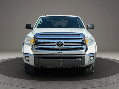 Used 2016 Toyota Tundra SR5 w/ SR5 Upgrade Package image 2