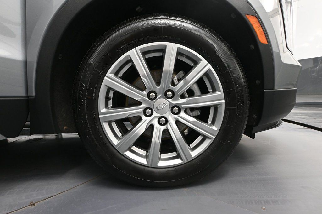 Used 2023 Cadillac XT4 Premium Luxury AWD/4WD image 12