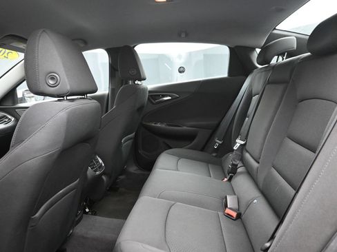 Used 2016 Chevrolet Malibu LT w/ Driver Confidence Package FWD image 12
