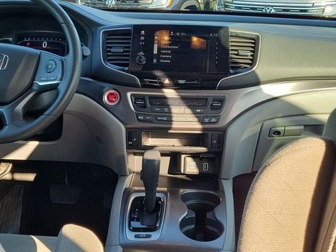 Used 2019 Honda Pilot EX image 5