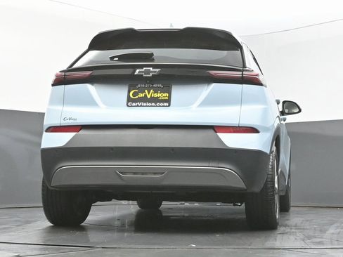 Used 2022 Chevrolet Bolt EUV LT w/ Convenience Package image 50