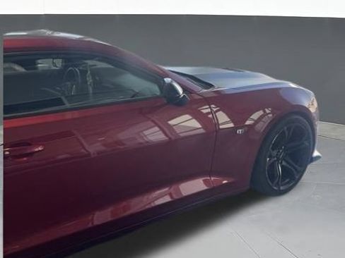 Used 2022 Chevrolet Camaro SS RWD image 17