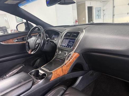 Used 2016 Lincoln MKX Reserve w/ Equipment Group 102A AWD/4WD image 18