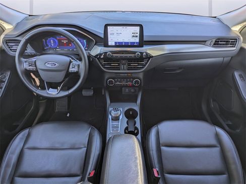 Used 2022 Ford Escape Titanium image 15