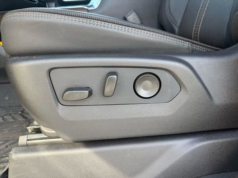 Used 2026 Chevrolet Silverado 1500 High Country w/ Technology Package image 16