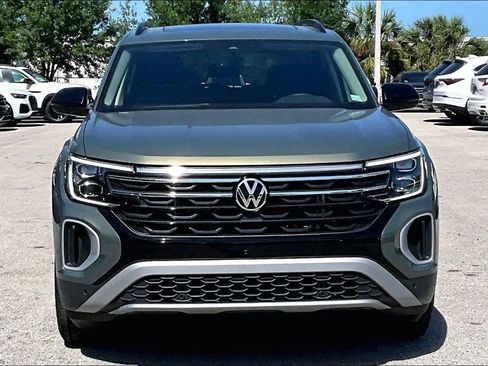 New 2026 Volkswagen Atlas Peak Edition AWD/4WD image 10