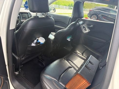 Used 2018 Jeep Compass Limited w/ Safe & Security Group FWD image 18