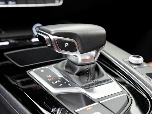 Used 2020 Audi A4 2.0T Premium AWD/4WD image 18