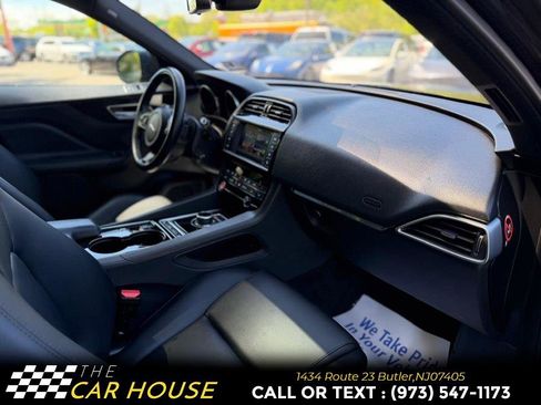 Used 2017 Jaguar F-PACE Premium AWD/4WD image 24