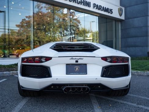 Used 2015 Lamborghini Aventador LP 700-4 image 12