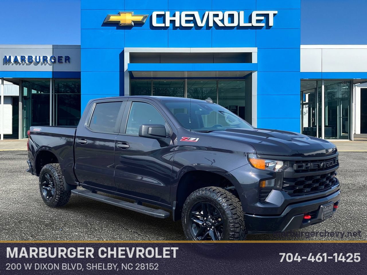 Used 2023 Chevrolet Silverado 1500 Custom Trail Boss AWD/4WD image 1