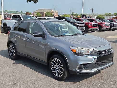 Used 2019 Mitsubishi Outlander Sport FWD image 1