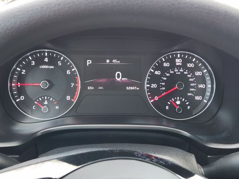 Used 2023 Kia Forte LXS w/ LXS Technology Package image 18