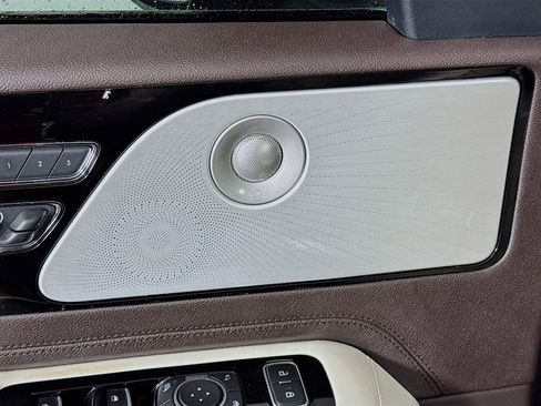 Used 2023 Lincoln Aviator Black Label w/ Dynamic Handling Package image 22