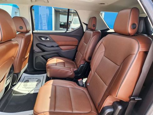 Used 2018 Chevrolet Traverse High Country AWD/4WD image 11