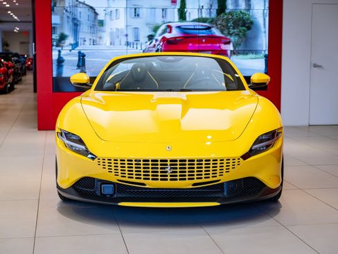 Used 2025 Ferrari Roma Spider image 2