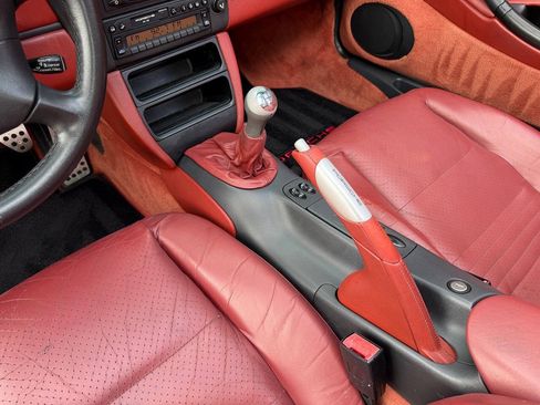 Used 1997 Porsche Boxster RWD image 27