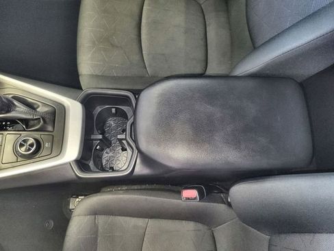 Used 2025 Toyota RAV4 XLE image 21