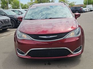 Used 2017 Chrysler Pacifica Touring-L FWD video 2