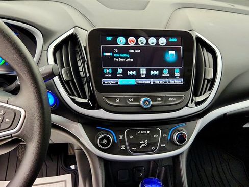 Used 2018 Chevrolet Volt LT FWD image 17